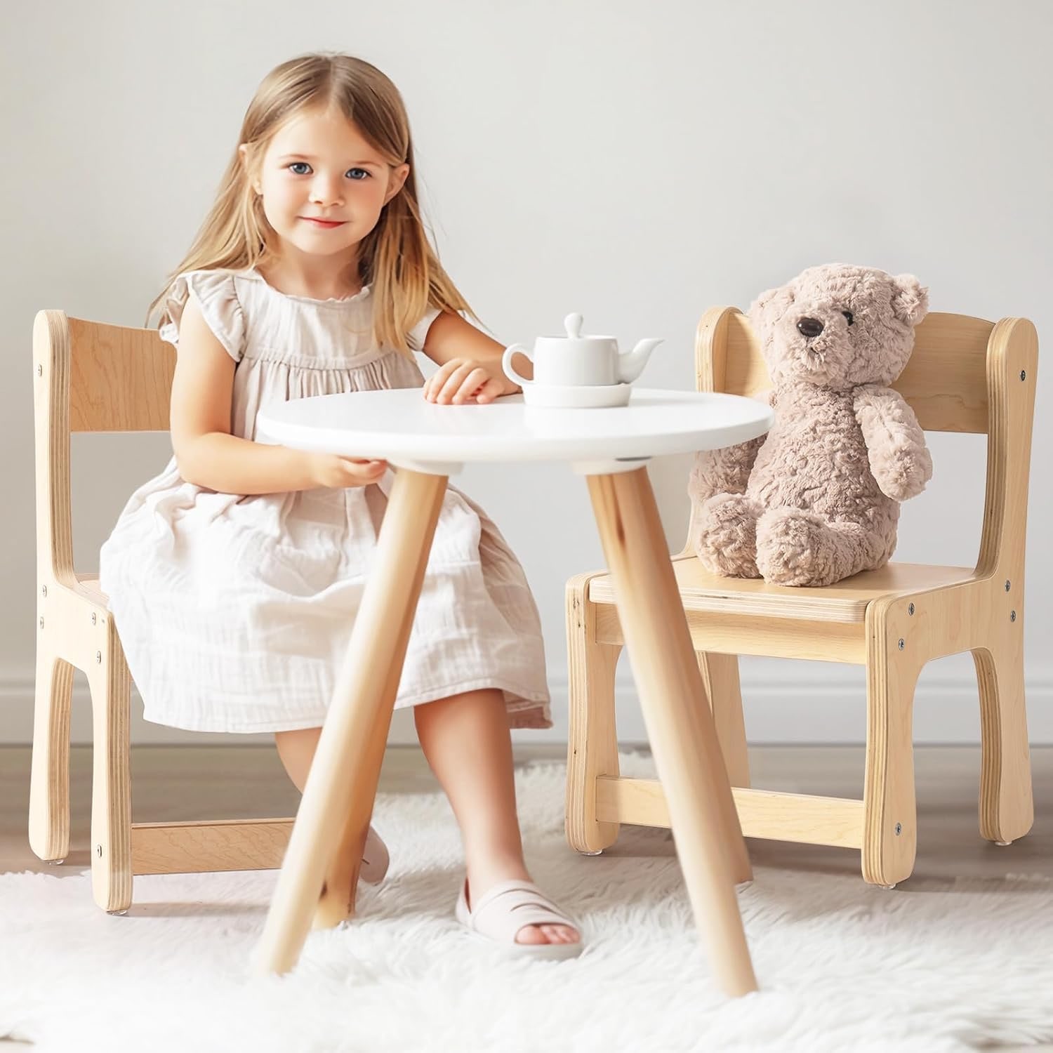 Wooden Kids Chairs Set of 2, detail view